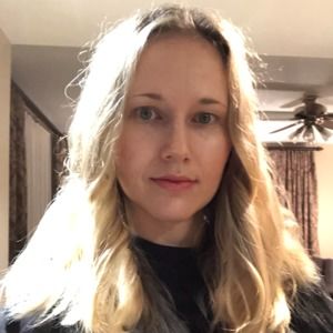 Meet your Posher, Stefanie